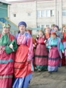 Жителям Нарьян-Мара продемонстрировали старинную одежду коми