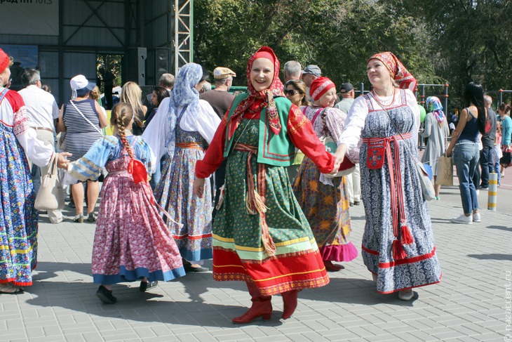 Фестиваль национальных культур в День города Волгограда - Национальный акцент