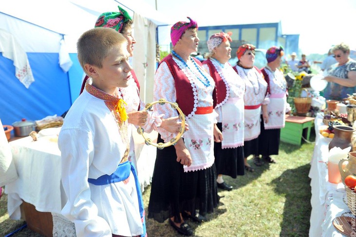 25-летие Азовского немецкого национального района Омской области - Национальный акцент