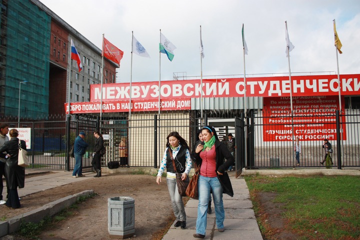 В Санкт-Петербурге предотвратили массовую драку студентов из разных регионов