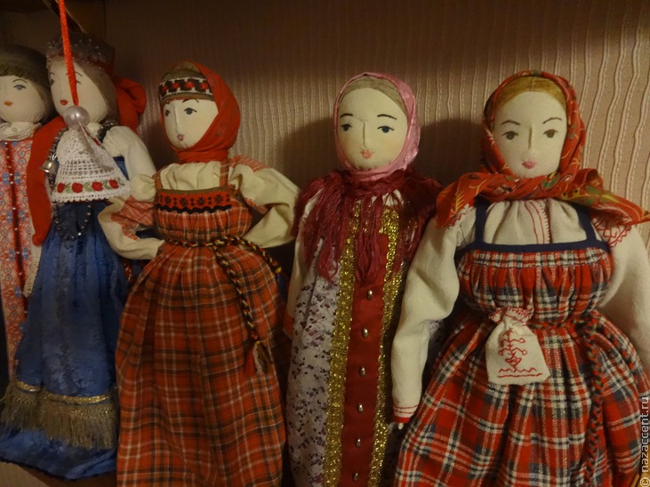 В гостях у мастера народной куклы - Национальный акцент