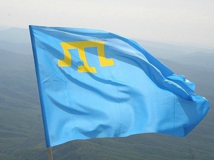 В Керчи перенесли автопробег в честь крымскотатарского флага