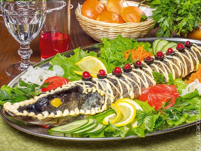 Большой национальный стол