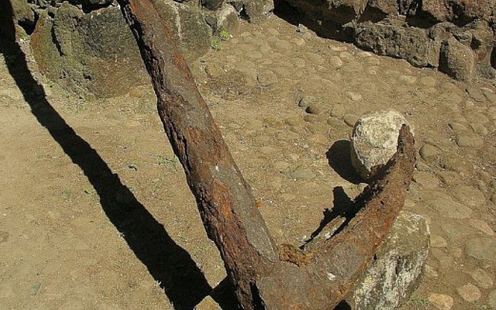 Коса на камень
