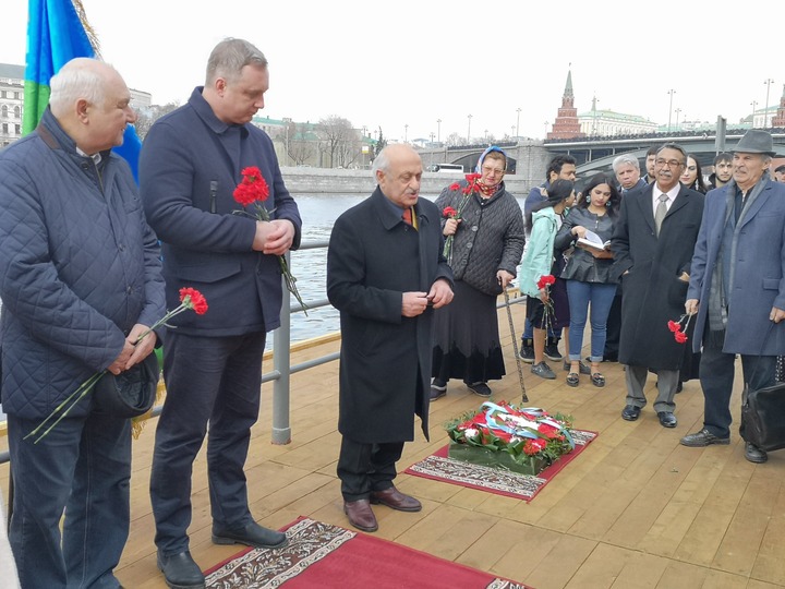 Памятный митинг и концерт прошли в Международный день цыган в Москве