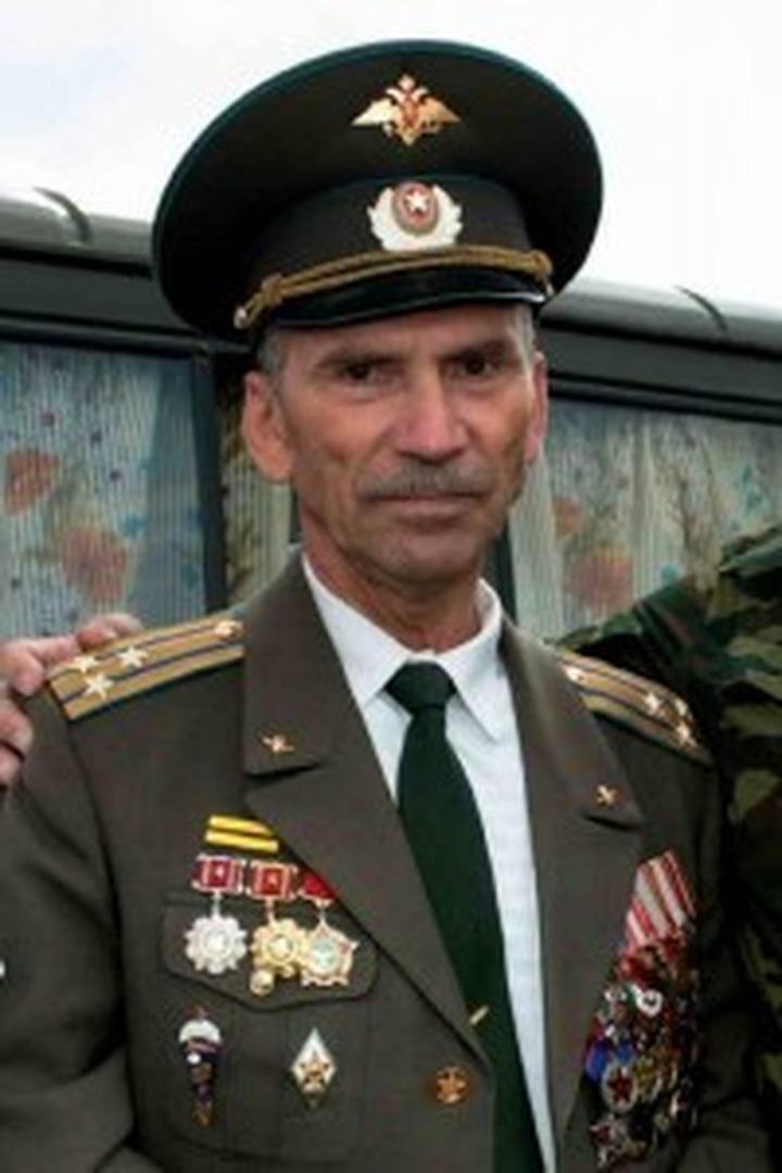 Сослуживцы экс-полковника Хабарова провели в Кремле акцию в его защиту