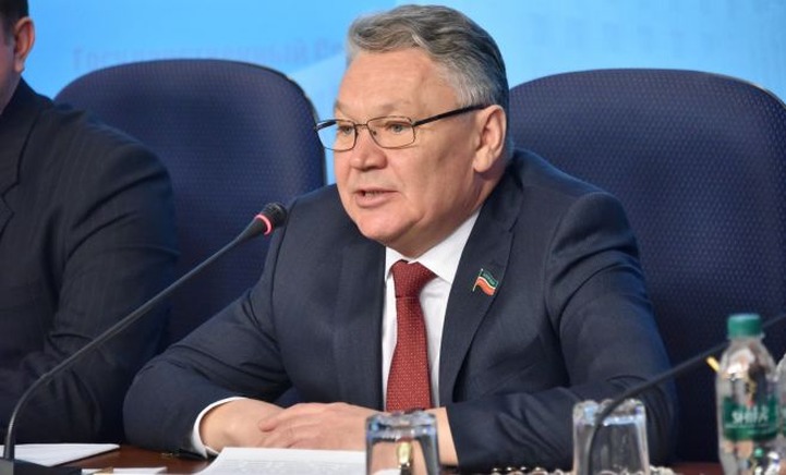 Новый министр образования Татарстана пообещал ответить на языковые вопросы через 100 дней