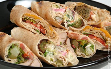 Шаурма, шаверма и мясо в лаваше