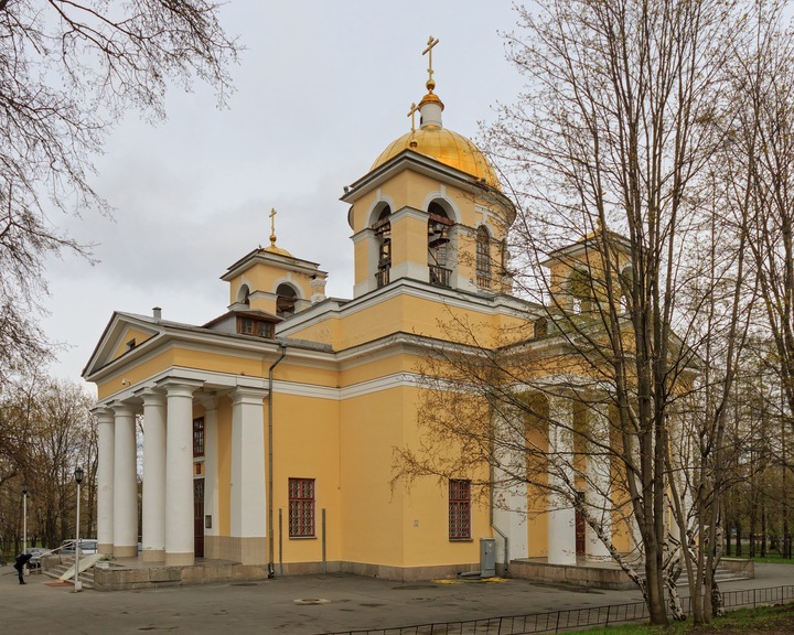 В главном храме Петрозаводска будут бить в колокола четырежды в день из-за коронавируса