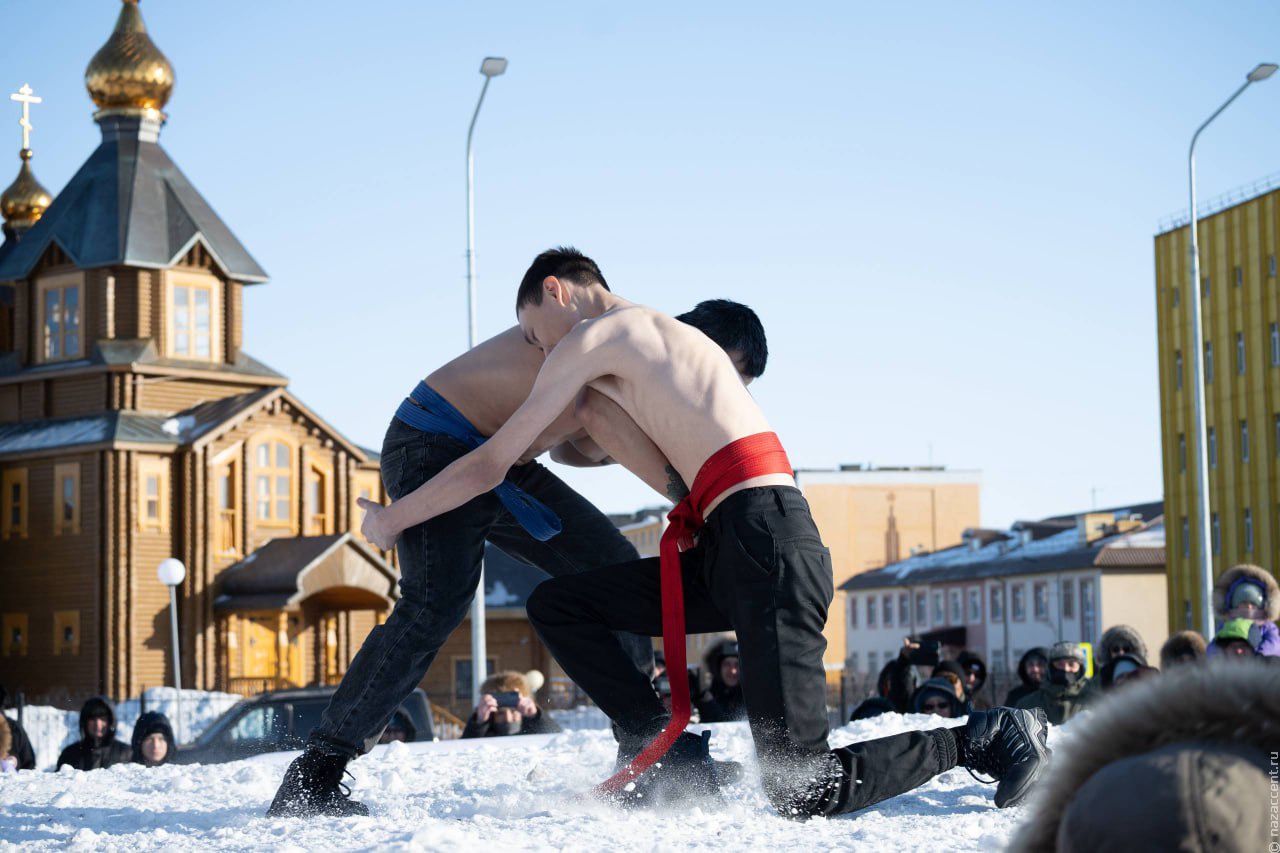 Национальная чукотская борьба Тэйкэв стала официальным видом спорта