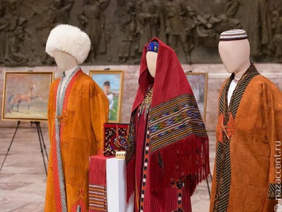 Коллекция Российского этнографического музея пополнилась уникальными костюмами