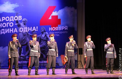 День народного единства в объективе Школы межэтнической журналистики