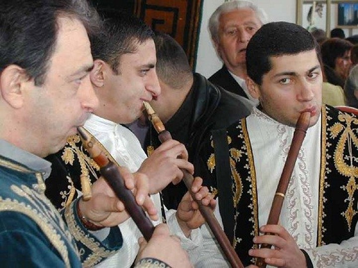 Музыкальный марафон в Кемерове открыли армянские и азербайджанские артисты