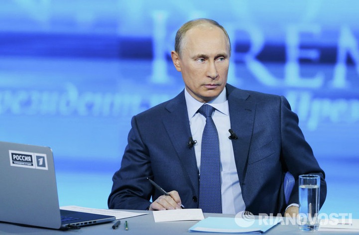 Путин выступил против ношения хиджабов
