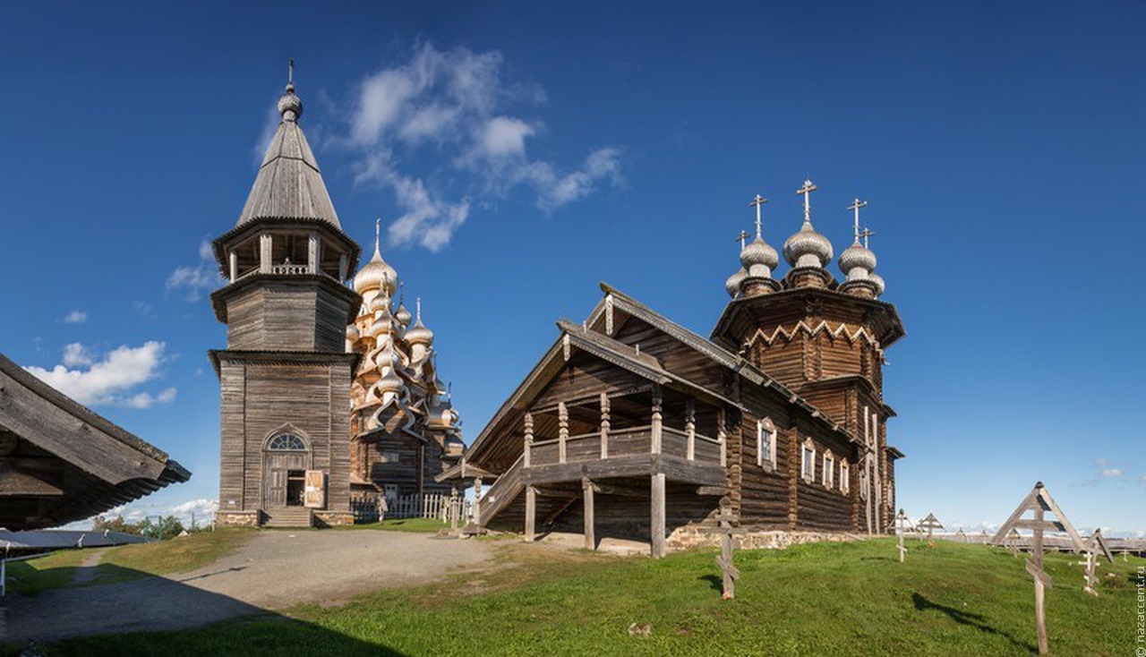 Владимир Путин поручил создать программу сохранения объектов наследия народов России