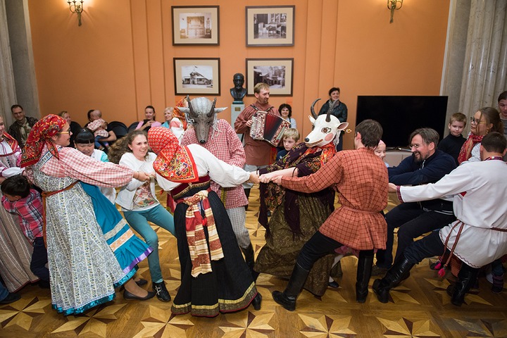 Где собрать пряничный домик?
