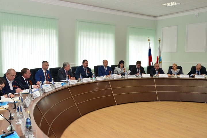 В Саратове проанализировали национальную политику ПФО