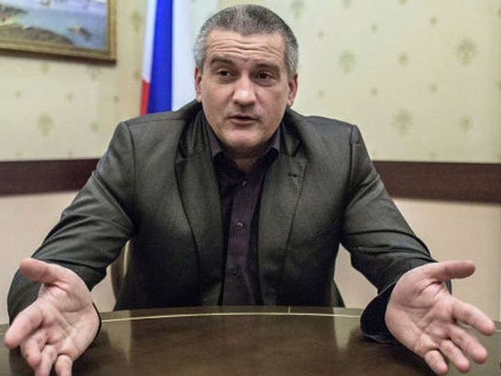 Аксенов: Меджлис поддерживают 15-20% крымских татар