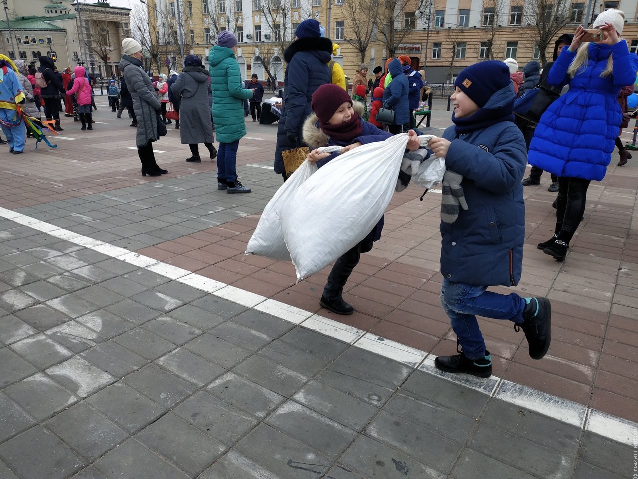 В Улан-Удэ отпраздновали Масленицу