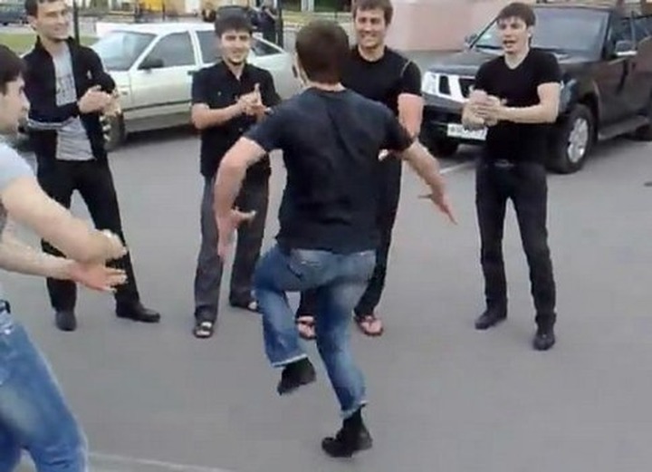 В Кисловодске полиция задержала 18 танцоров лезгинки