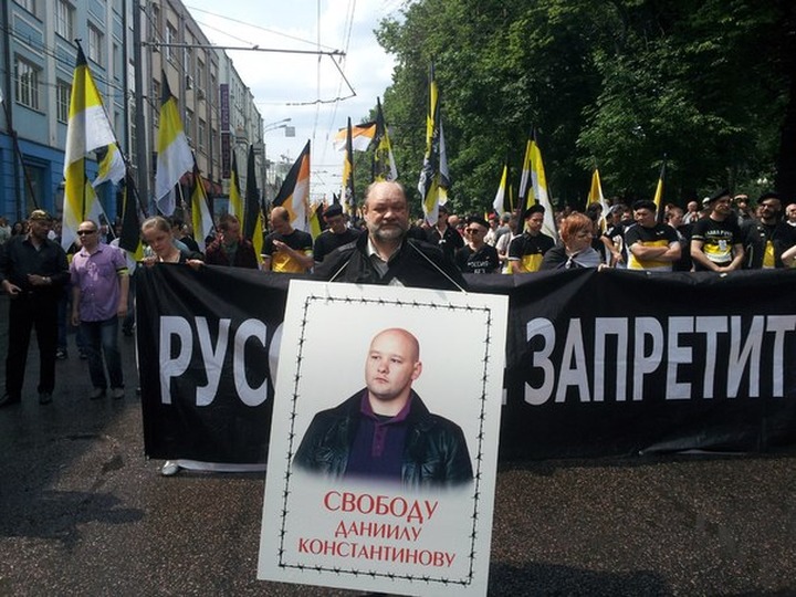 На акции "Белые ночи" был задержан отец Даниила Константинова