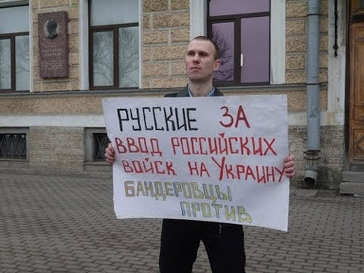 Русского националиста выдворили из Одессы за призывы к войне
