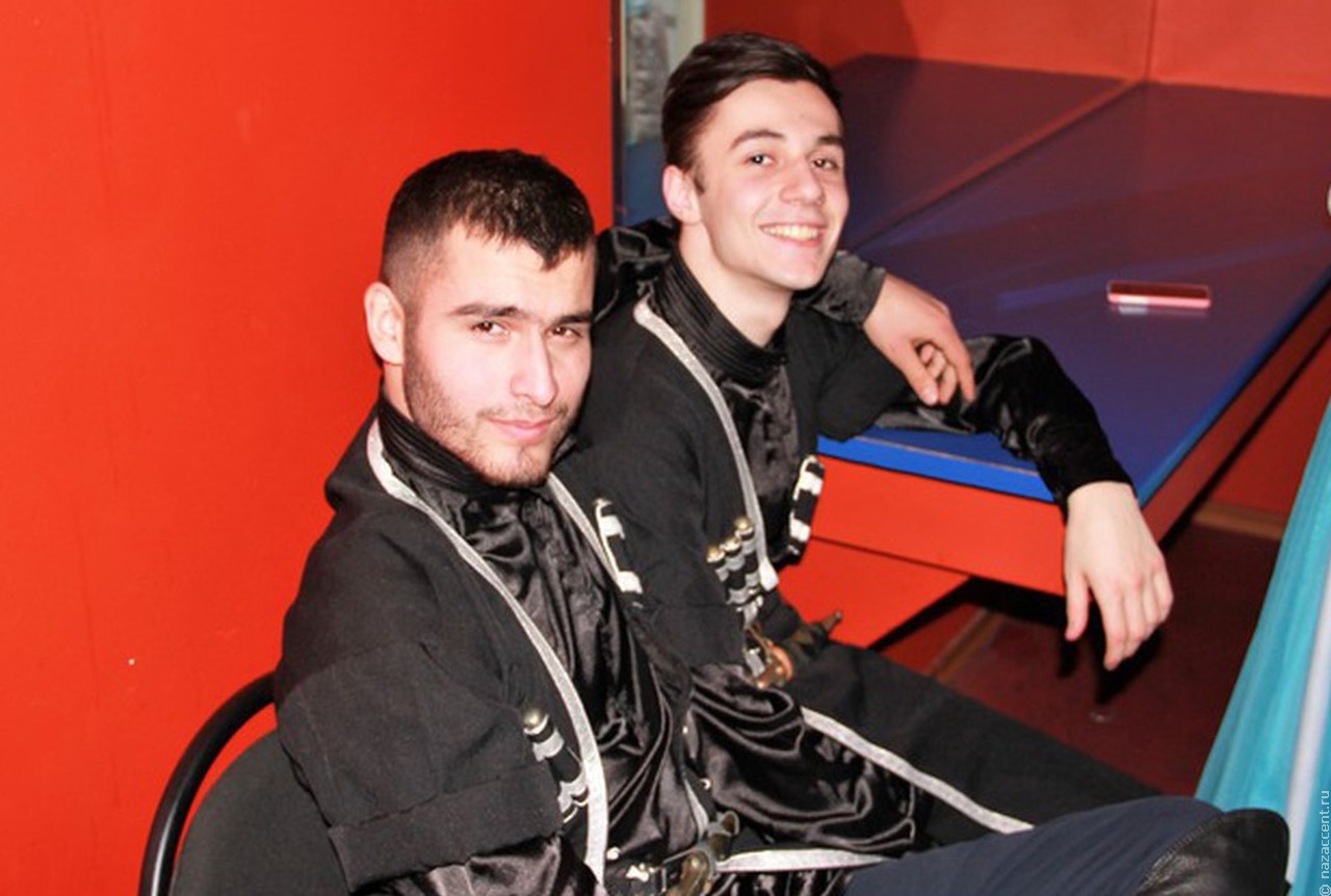 Опрос: У жителей Северного Кавказа гражданство превалирует над этнической и религиозной идентичностью