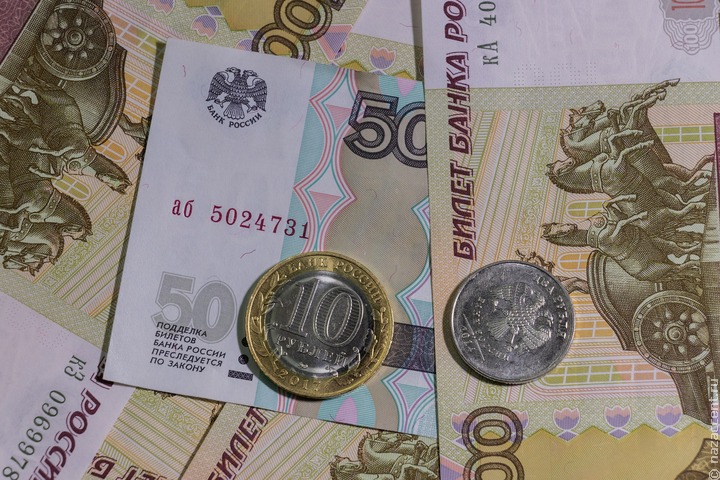 В Саранске курьера "Яндекс еды" оштрафовали за демонстрацию нацистской символики