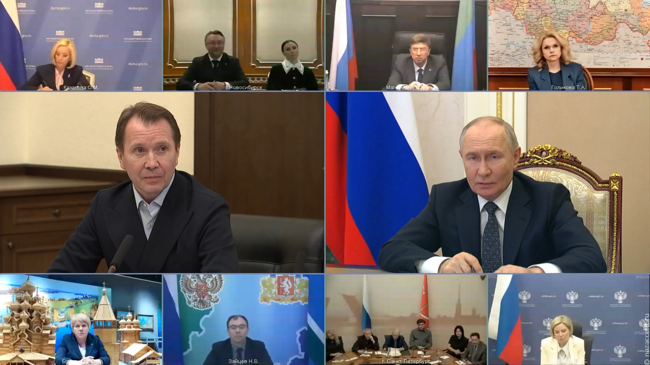 Владимир Путин призвал обратить внимание на литературу на национальных языках