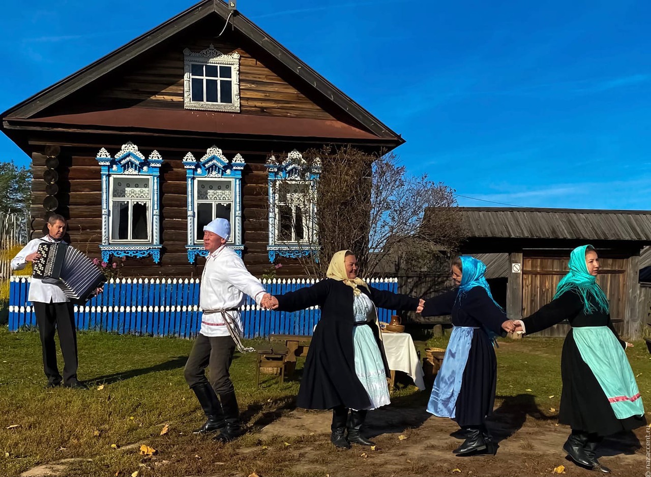 Студенты школы межэтнической журналистики в гостях у горномарийцев