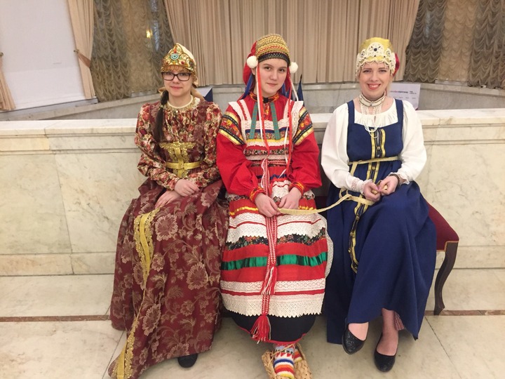 Выставка "Дети России" на церемонии "Горячее сердце"
