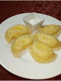 Отварные пирожки с картофелем и грибами (понго подкогыльо)