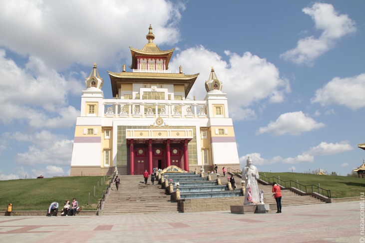 Буддийский мир России — центр столицы Калмыкии Элисты - Национальный акцент