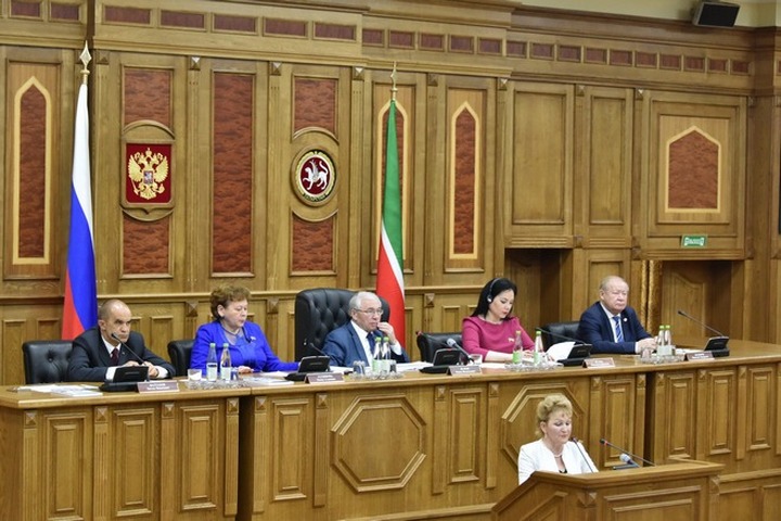 В Татарстане предложили наказывать за нарушение языкового законодательства