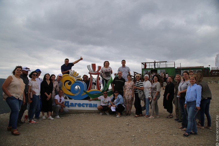Фестиваль "Каспий — море дружбы" в Дагестане - Национальный акцент