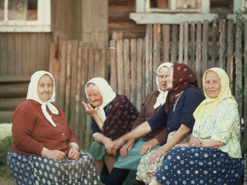 Наши любимые бабушки — на 20 языках народов России