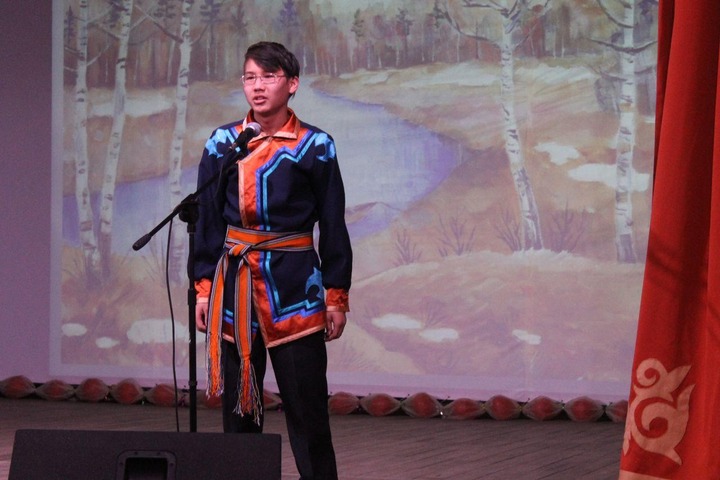 Лучшие рисунки о войне и стихи на телеутском языке выберут в Кузбассе