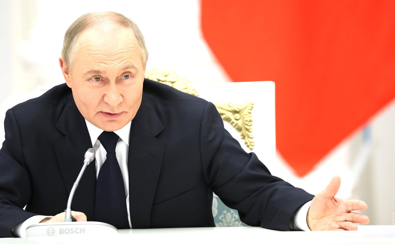 Владимир Путин назвал ценности, которые объединяют народы России