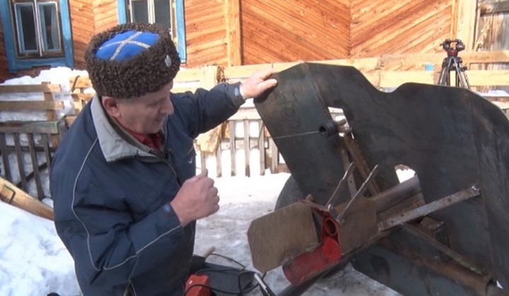 Уральский казак сделал пушку из металлолома своими руками