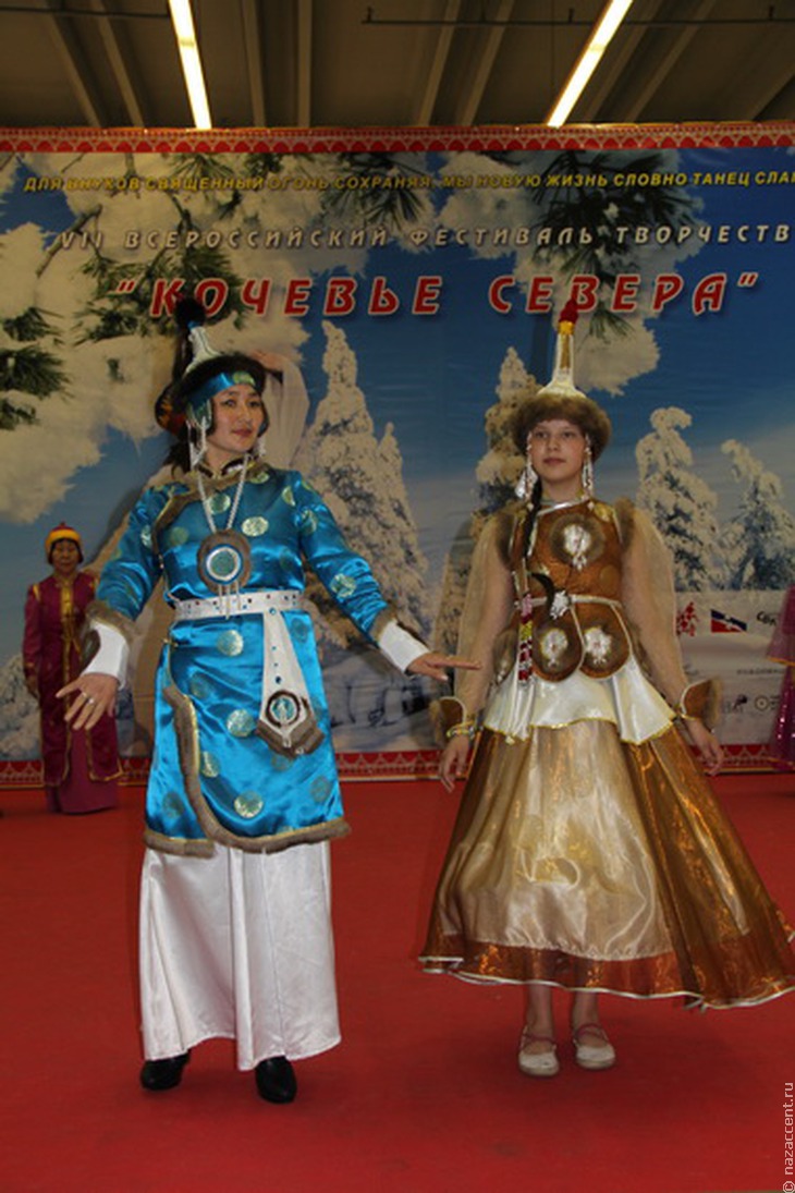 Сокровища Севера-2012: фотографии с выставки национальных костюмов - Национальный акцент