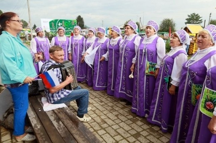 Лепить мордовские пельмени с начинкой из мака научат на "Ялгань вастома" в Алтайском крае