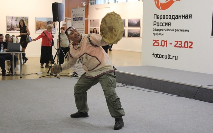 В Центральном доме художника аборигены с гостями станцуют ехор