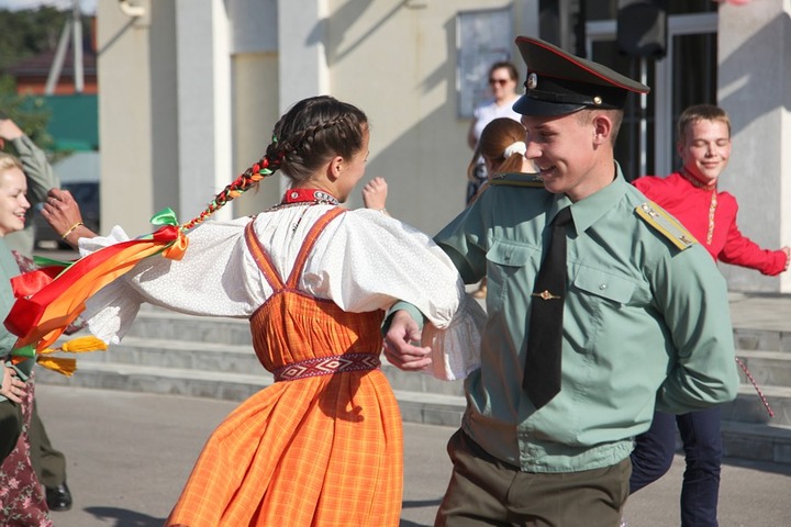 В День Петра и Февронии в Подмосковье устроили русские вечерины