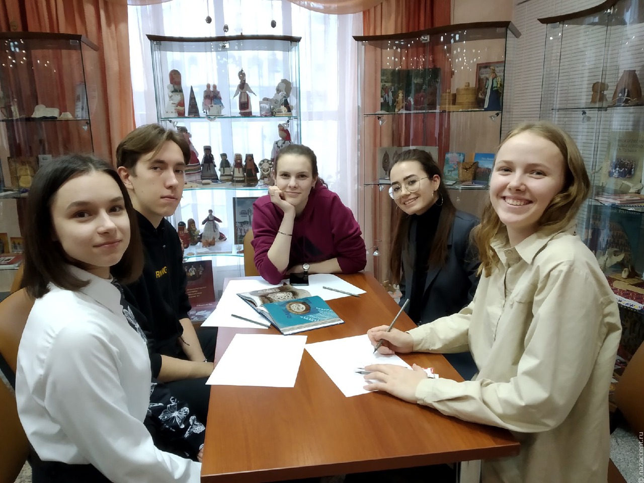 Студенты сыктывкарской ШМЖ участвуют в работе  этнофорума "Мы – россияне" 