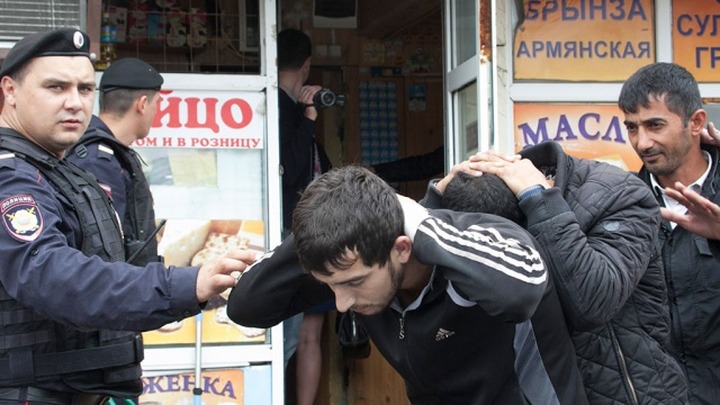 В Лобне пройдут масштабные проверки из-за жалоб местных жителей на мигрантов