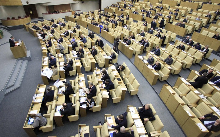 Депутаты выступили против упрощенного получения гражданства из-за боязни наплыва мигрантов из Средней Азии
