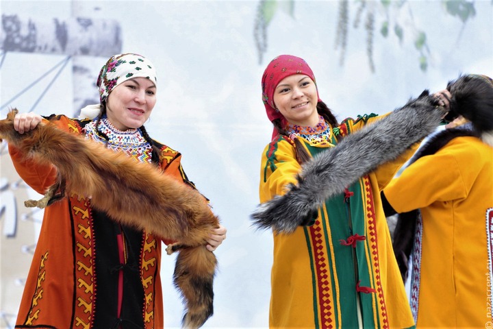 Мастер-классы и народные куклы: в Ханты-Мансийске идет фестиваль национального костюма