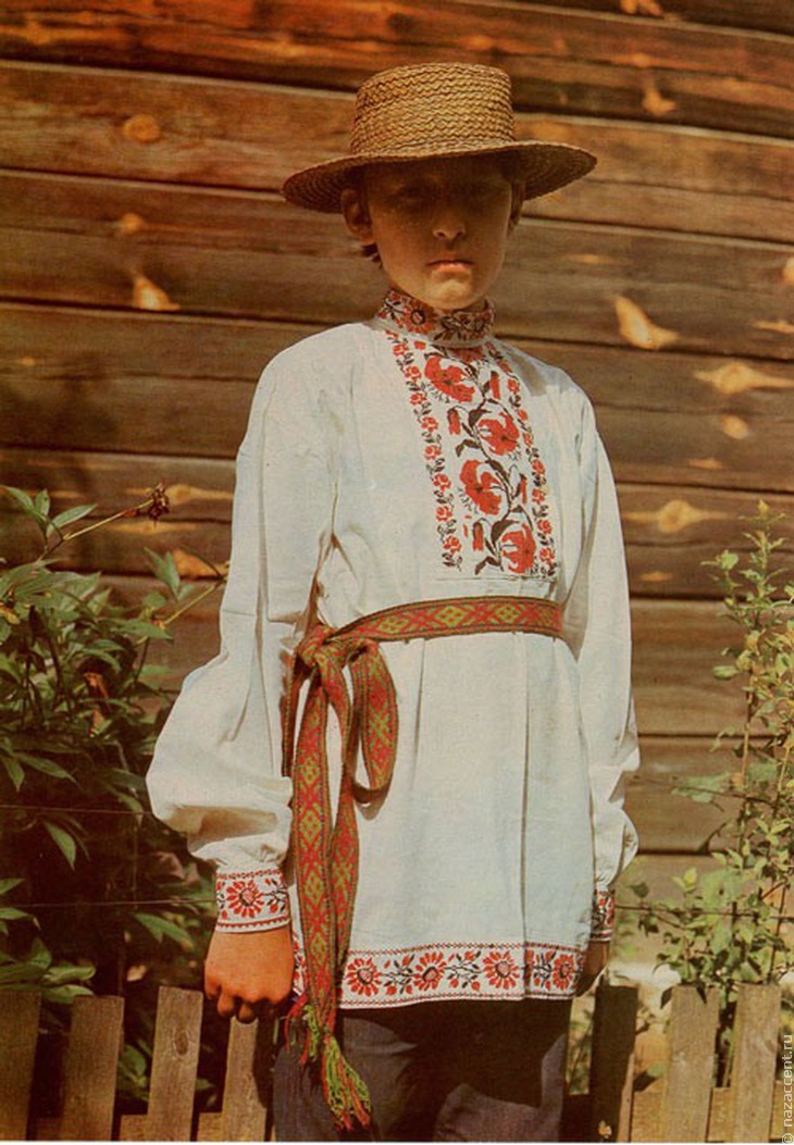 Белорусский народный костюм: стройный образ - Национальный акцент