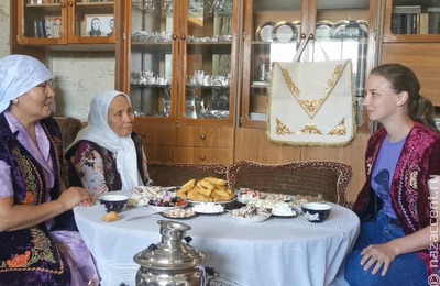 Дженсис, коспа и дастархан: в гостях у казахской семьи