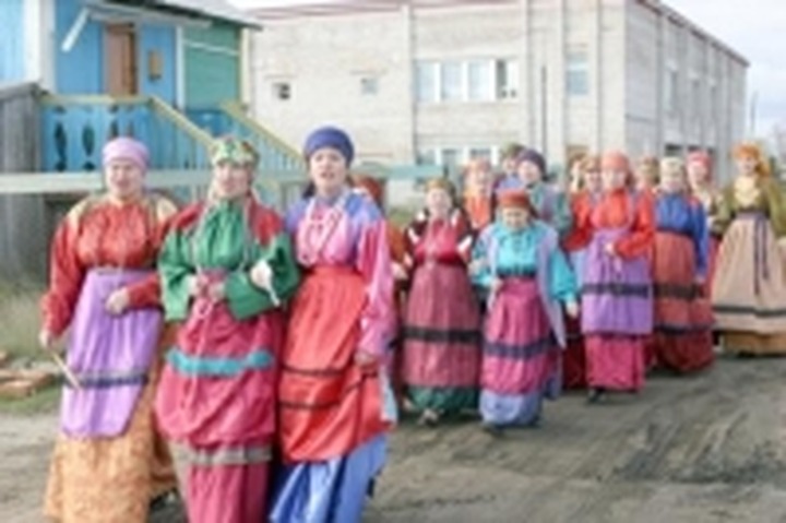 Жителям Нарьян-Мара продемонстрировали старинную одежду коми
